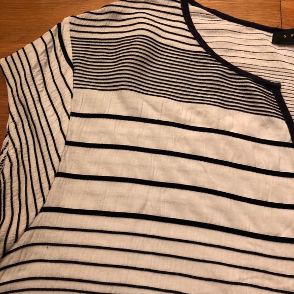 Like-New Sanctuary Cap Sleeve Striped V-Neck Top - Picture 2 of 6